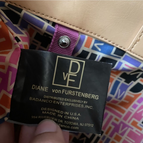 Diane Von Fustenberg DVF Lavander Rose Mauve Canvas Leather Trim Weekender Bag - Picture 16 of 16